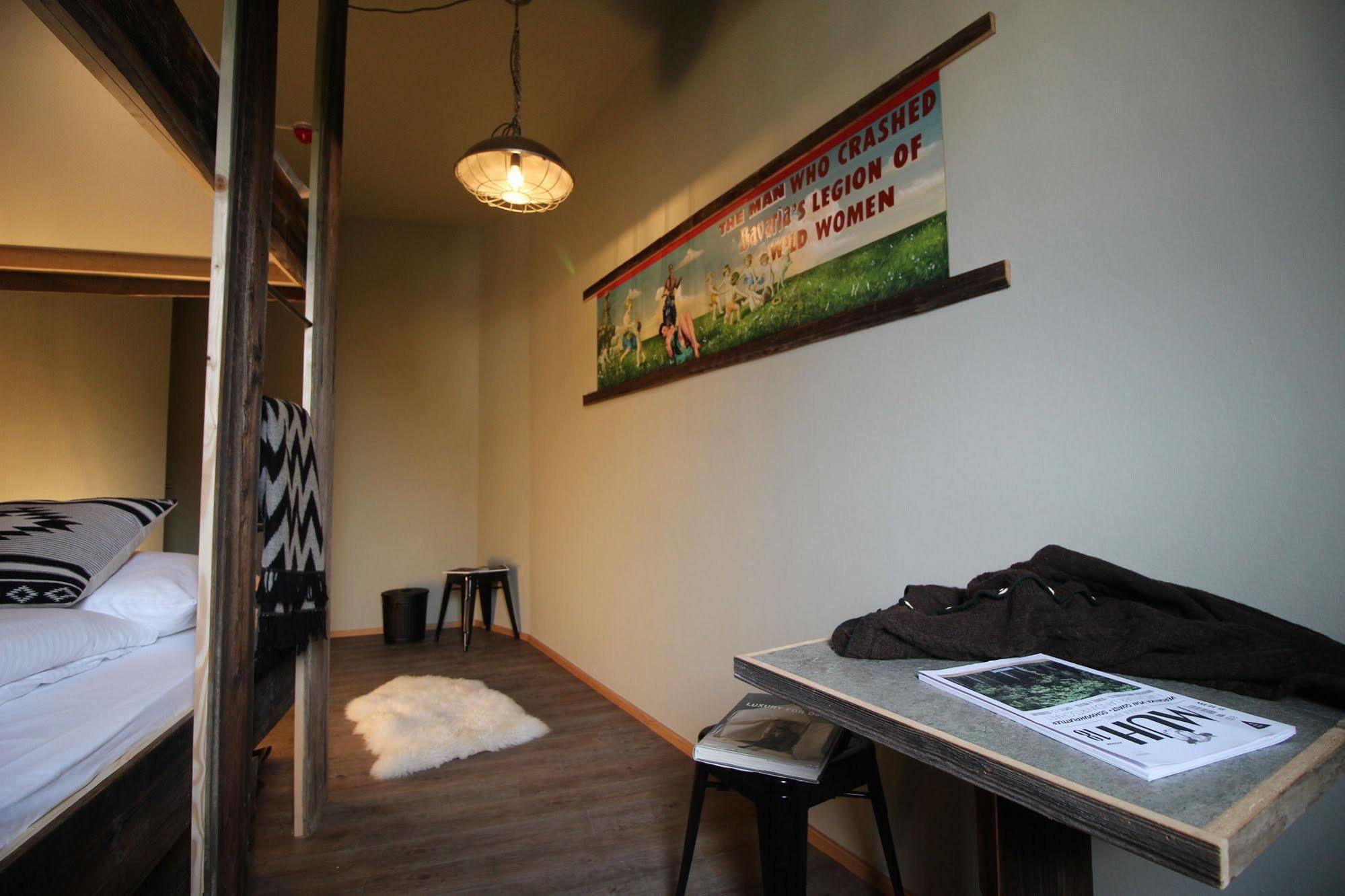 מינכן Gspusi Bar Hostel מראה חיצוני תמונה